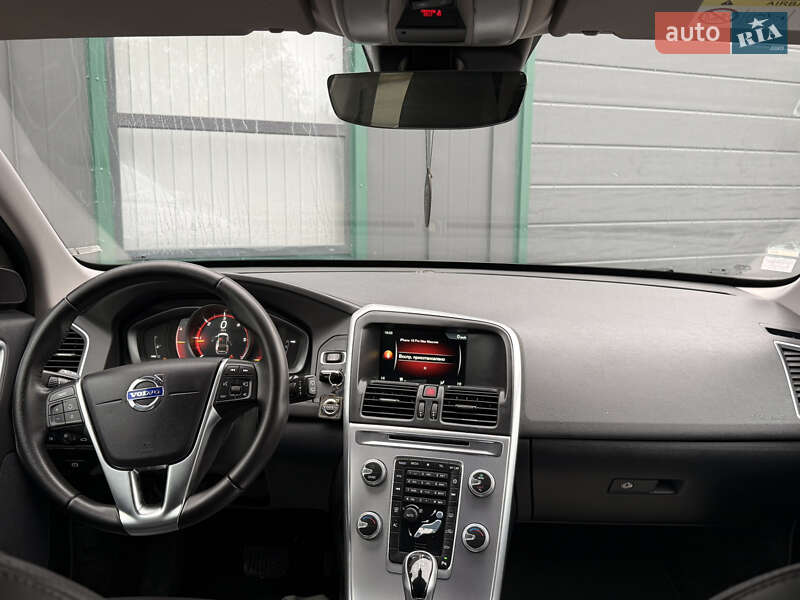 Внедорожник / Кроссовер Volvo XC60 2017 в Ивано-Франковске фото 66 Внедорожник / Кроссовер Volvo XC60 2017 в Ивано-Франковске