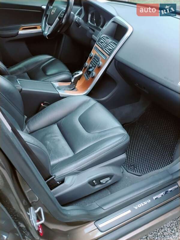 Позашляховик / Кросовер Volvo XC60 2013 в Житомирі