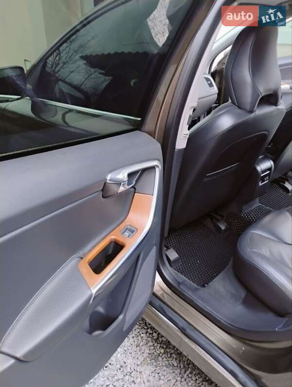 Позашляховик / Кросовер Volvo XC60 2013 в Житомирі