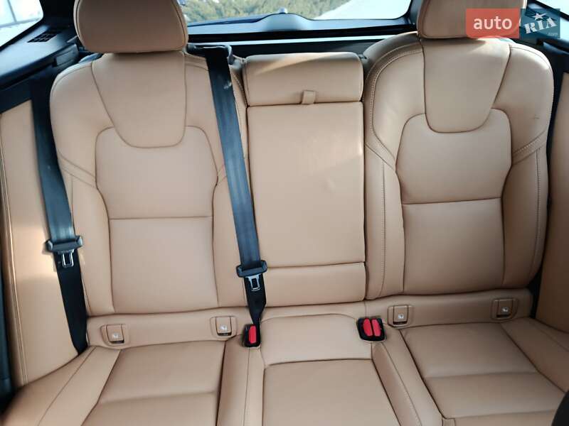 Позашляховик / Кросовер Volvo XC60 2023 в Києві