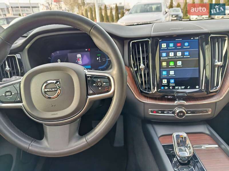 Позашляховик / Кросовер Volvo XC60 2023 в Києві