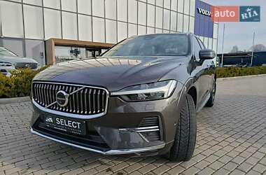 Внедорожник / Кроссовер Volvo XC60 2023 в Киеве