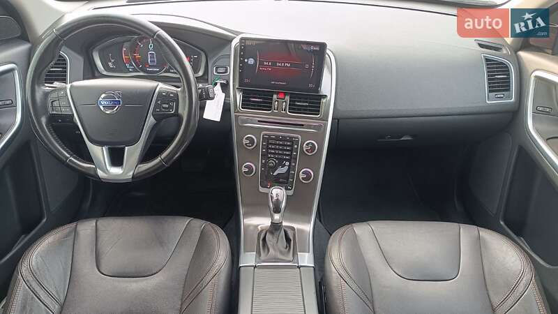 Позашляховик / Кросовер Volvo XC60 2015 в Києві