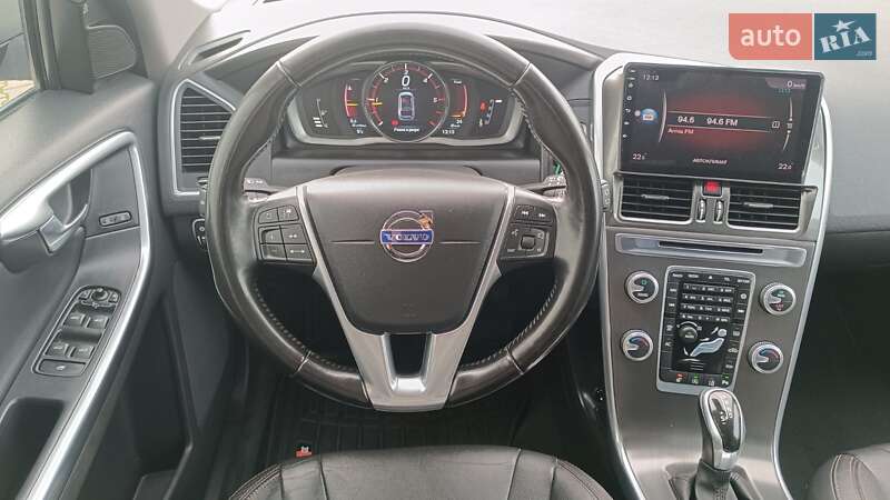 Позашляховик / Кросовер Volvo XC60 2015 в Києві