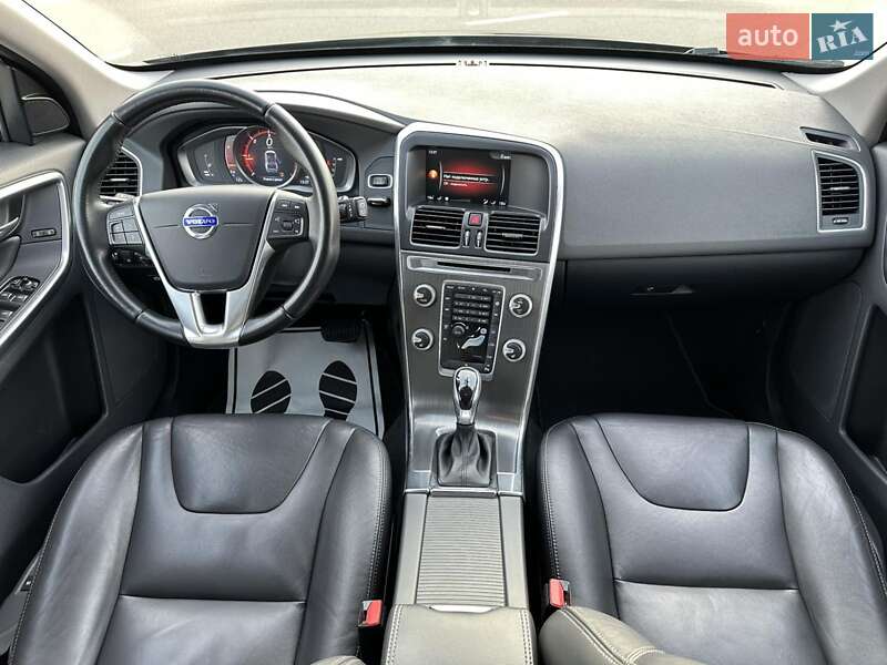 Позашляховик / Кросовер Volvo XC60 2016 в Києві