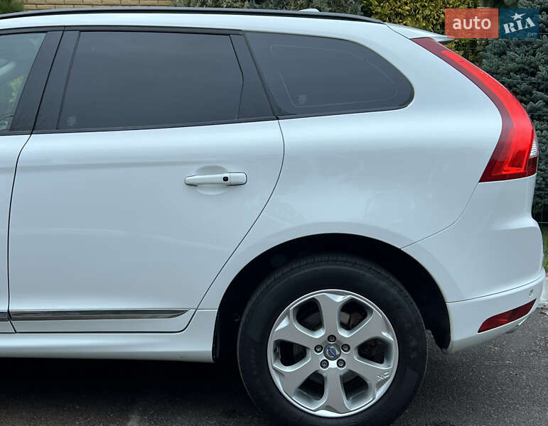 Позашляховик / Кросовер Volvo XC60 2016 в Рівному