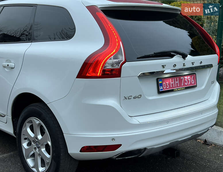 Позашляховик / Кросовер Volvo XC60 2016 в Рівному