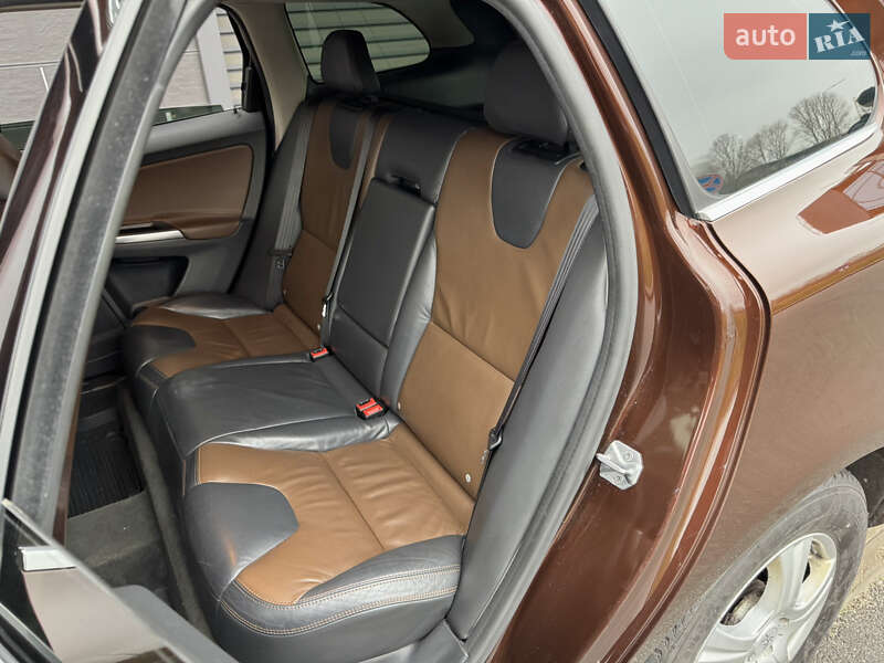 Внедорожник / Кроссовер Volvo XC60 2013 в Киеве фото 10 Внедорожник / Кроссовер Volvo XC60 2013 в Киеве