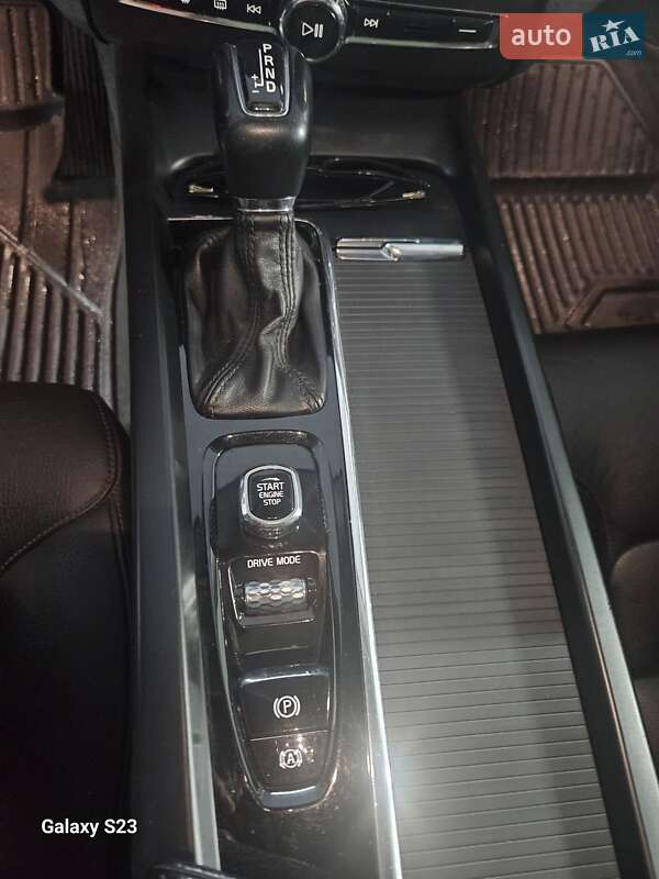 Позашляховик / Кросовер Volvo XC60 2017 в Бродах