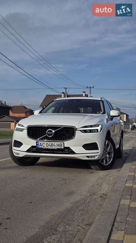 Внедорожник / Кроссовер Volvo XC60 2019 в Киеве