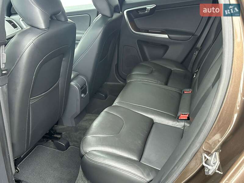 Позашляховик / Кросовер Volvo XC60 2016 в Луцьку фото 12 Позашляховик / Кросовер Volvo XC60 2016 в Луцьку