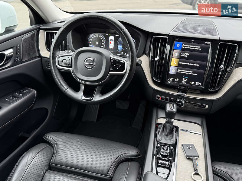 Внедорожник / Кроссовер Volvo XC60 2018 в Днепре фото 52 Внедорожник / Кроссовер Volvo XC60 2018 в Днепре