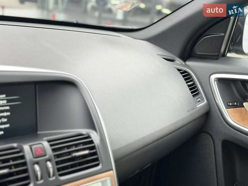 Позашляховик / Кросовер Volvo XC60 2014 в Полтаві