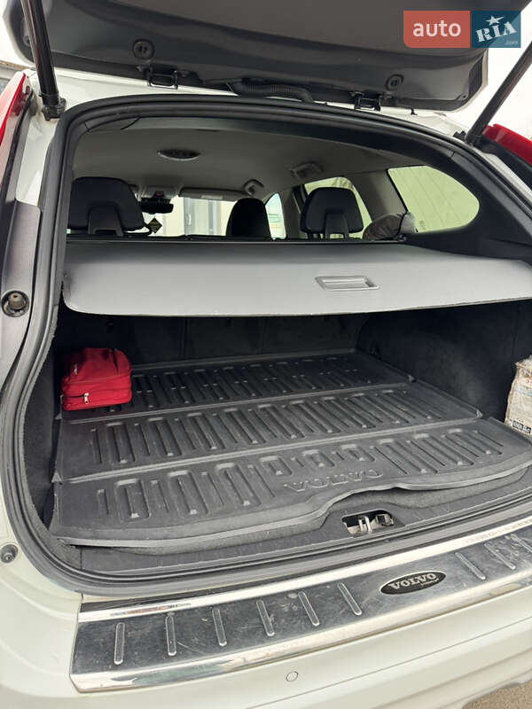 Внедорожник / Кроссовер Volvo XC60 2015 в Киеве