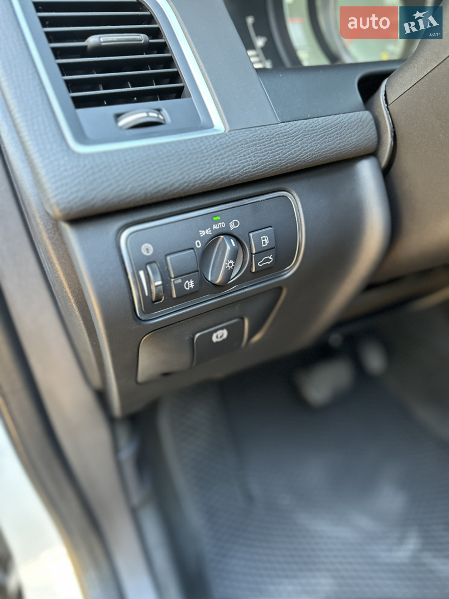 2015 Volvo XC60 - мініатюра 11