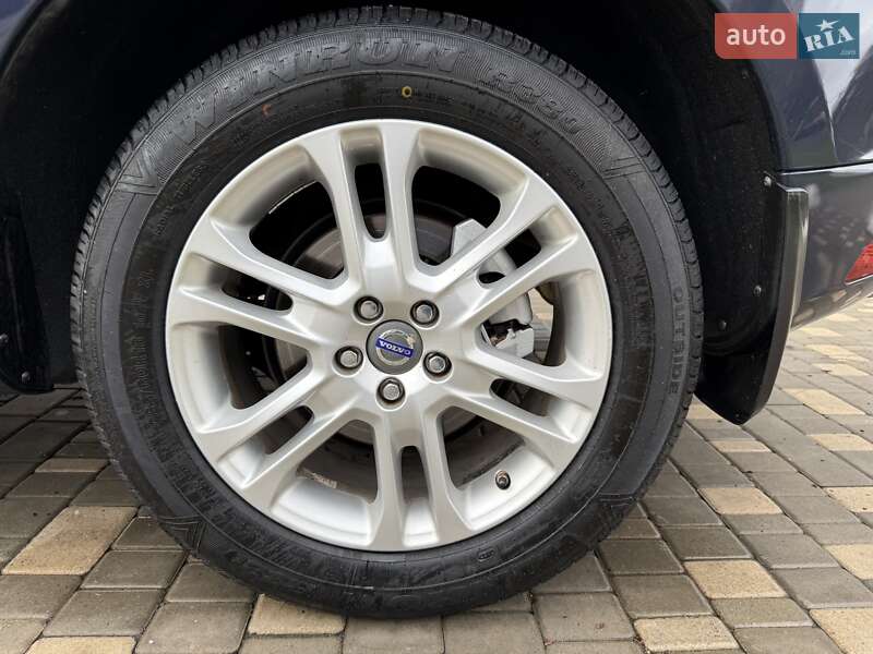 Внедорожник / Кроссовер Volvo XC60 2014 в Одессе