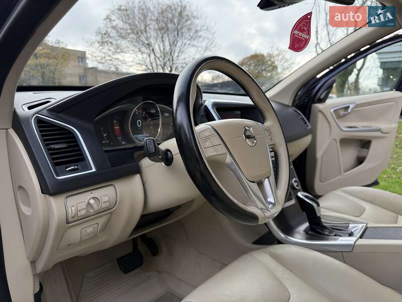 Внедорожник / Кроссовер Volvo XC60 2014 в Одессе