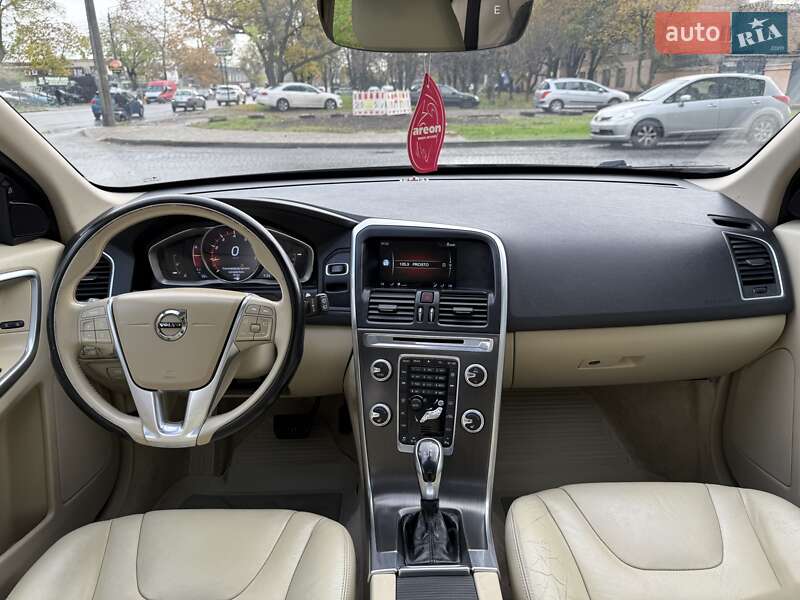 Внедорожник / Кроссовер Volvo XC60 2014 в Одессе