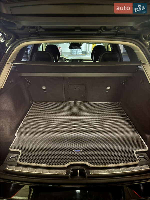 Позашляховик / Кросовер Volvo XC60 2018 в Києві