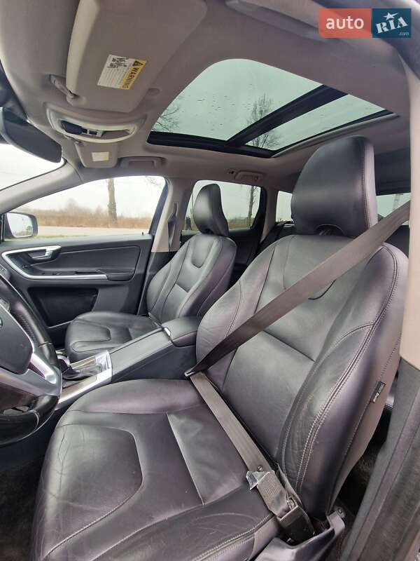 Позашляховик / Кросовер Volvo XC60 2015 в Луцьку фото 18 Позашляховик / Кросовер Volvo XC60 2015 в Луцьку