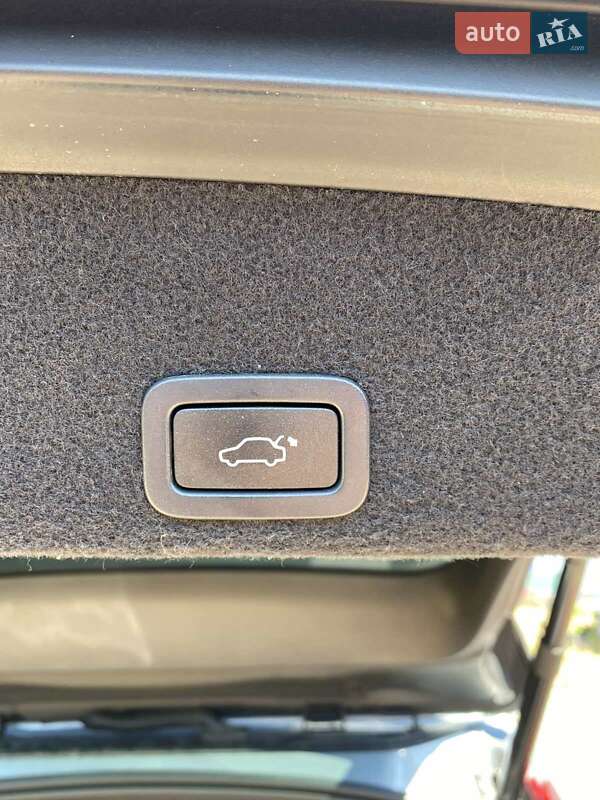 Позашляховик / Кросовер Volvo XC60 2017 в Одесі фото 7 Позашляховик / Кросовер Volvo XC60 2017 в Одесі