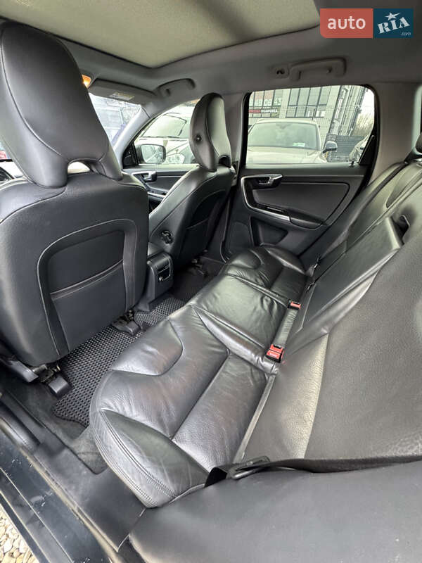 Внедорожник / Кроссовер Volvo XC60 2013 в Ивано-Франковске фото 21 Внедорожник / Кроссовер Volvo XC60 2013 в Ивано-Франковске