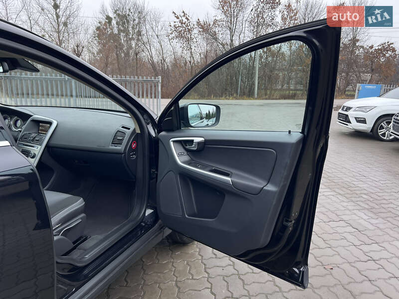 Позашляховик / Кросовер Volvo XC60 2011 в Нововолинську