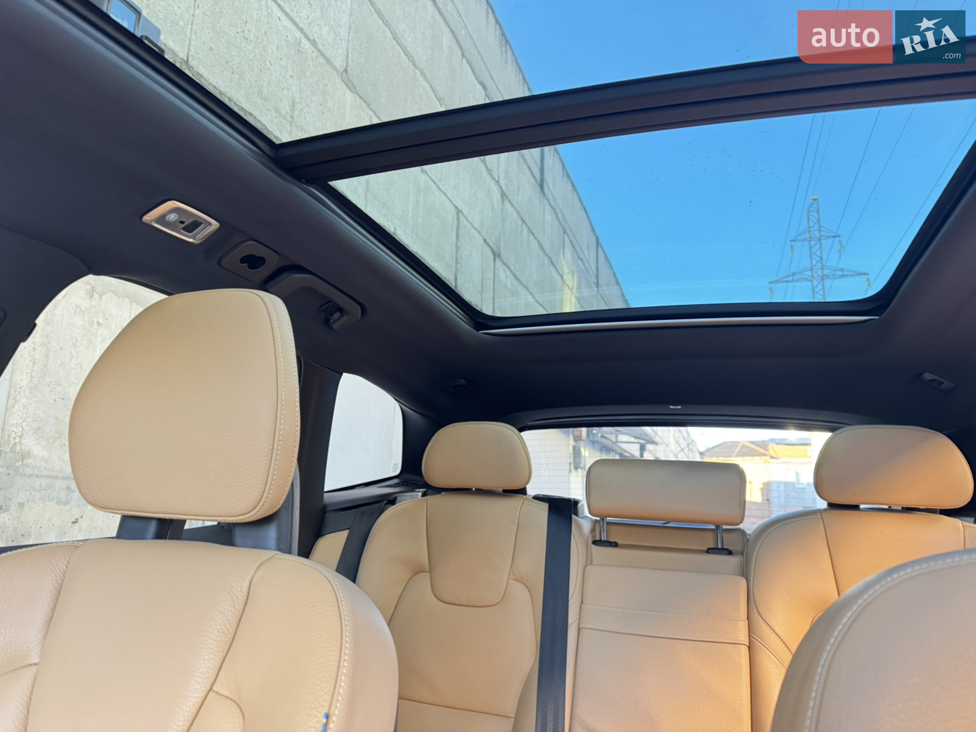 2017 Volvo XC60 - мініатюра 15