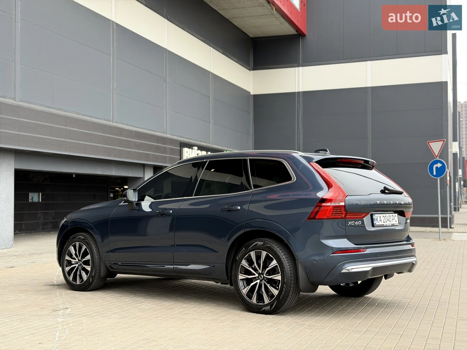 2023 Volvo XC60 - мініатюра 33