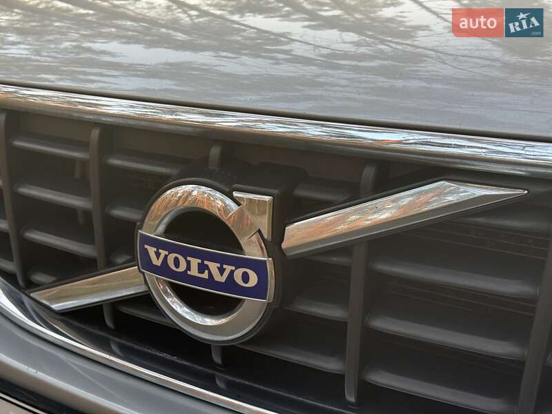 Внедорожник / Кроссовер Volvo XC60 2012 в Киеве