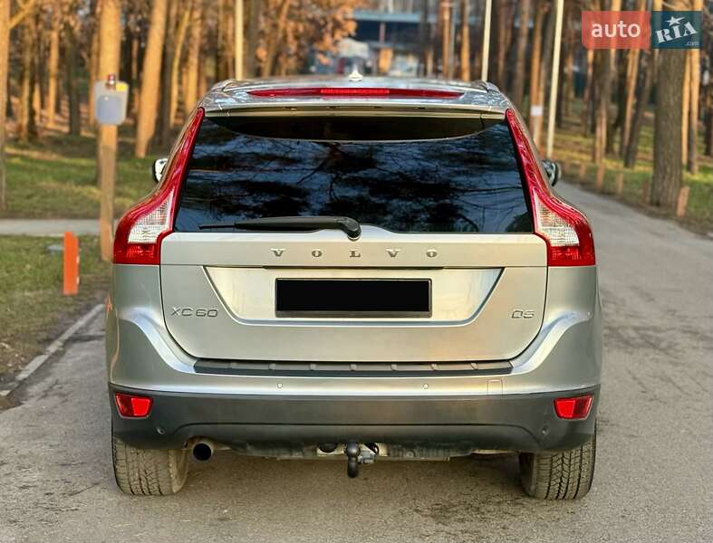 Внедорожник / Кроссовер Volvo XC60 2012 в Киеве