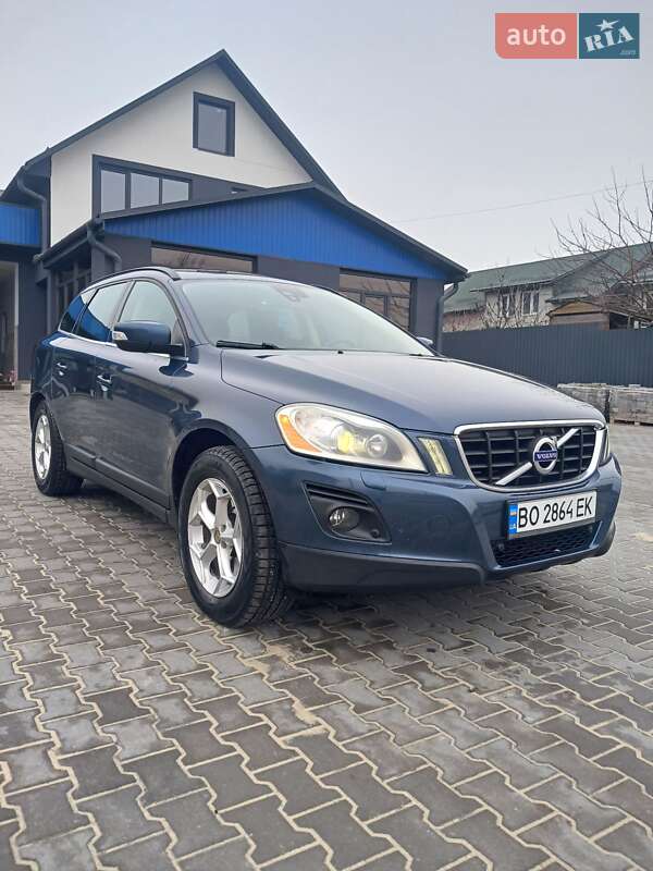 Внедорожник / Кроссовер Volvo XC60 2009 в Теребовле