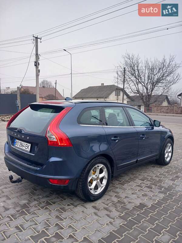 Внедорожник / Кроссовер Volvo XC60 2009 в Теребовле