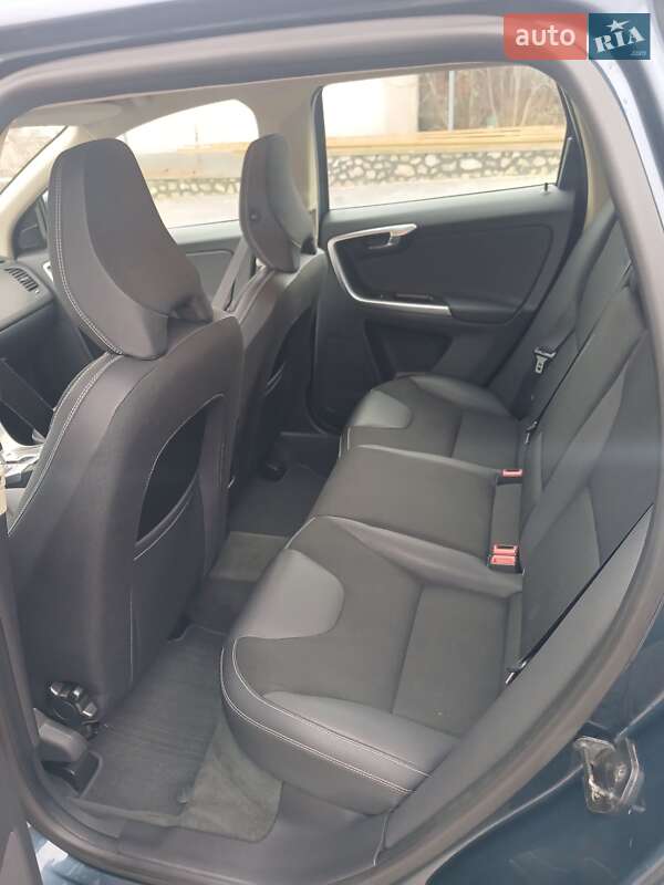 Внедорожник / Кроссовер Volvo XC60 2009 в Теребовле