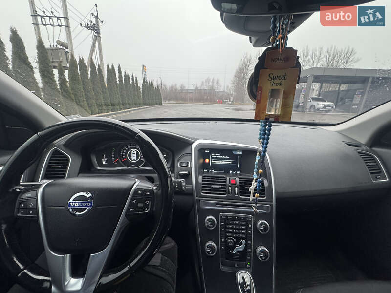 Позашляховик / Кросовер Volvo XC60 2015 в Надвірній