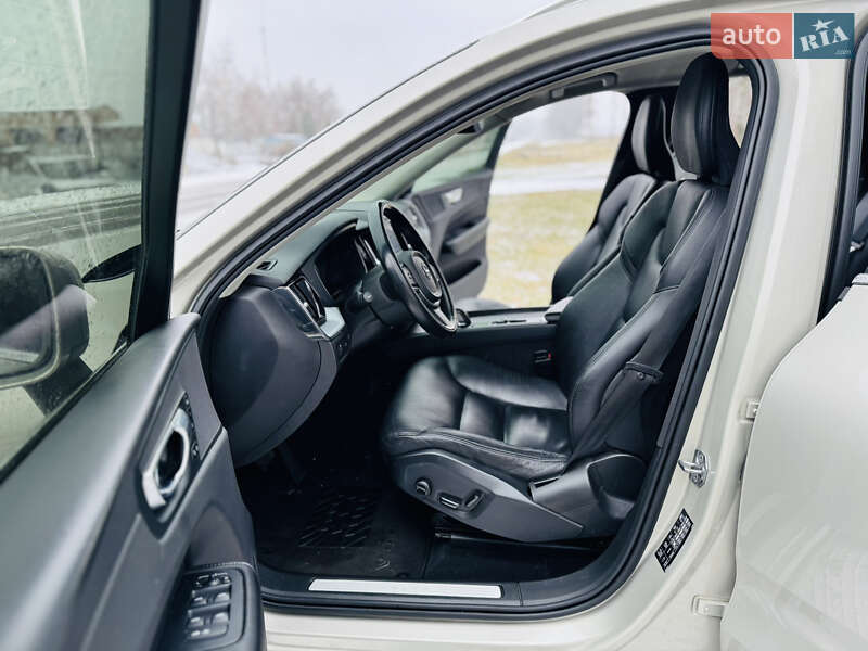 Внедорожник / Кроссовер Volvo XC60 2019 в Лохвице