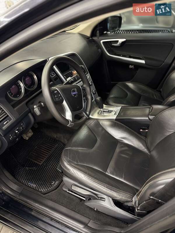 Внедорожник / Кроссовер Volvo XC60 2011 в Луцке