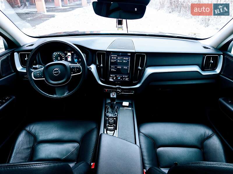 Позашляховик / Кросовер Volvo XC60 2019 в Львові