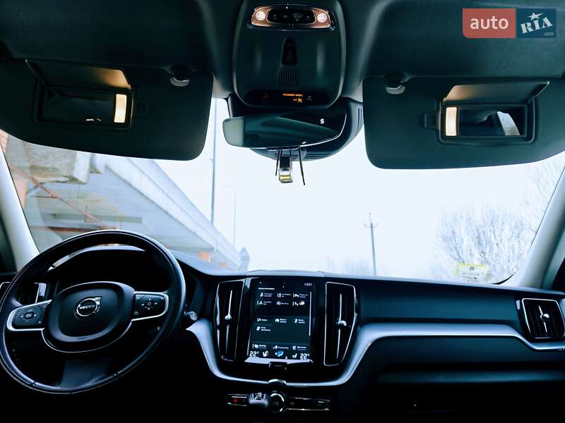 Позашляховик / Кросовер Volvo XC60 2019 в Львові