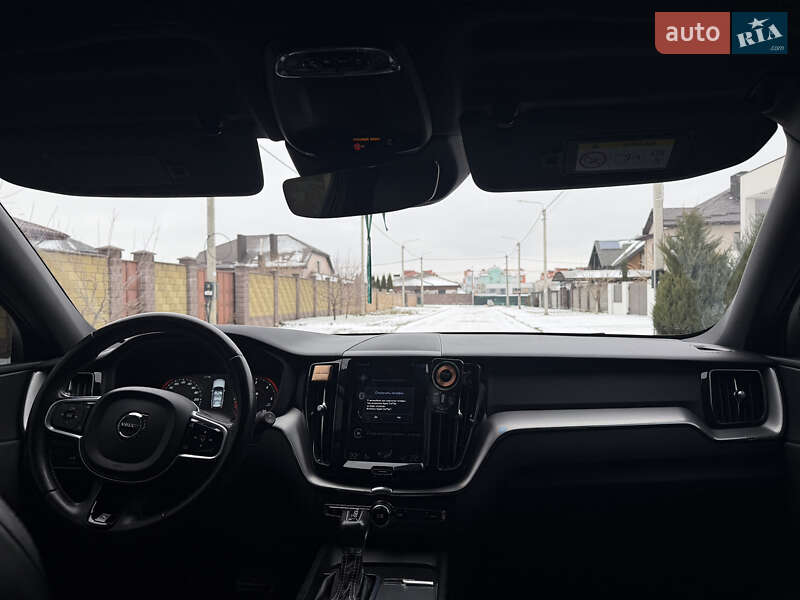 Позашляховик / Кросовер Volvo XC60 2017 в Рівному