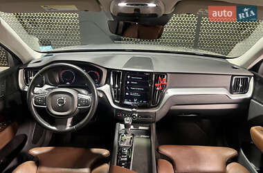 Внедорожник / Кроссовер Volvo XC60 2019 в Луцке