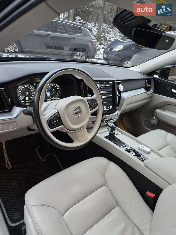 Внедорожник / Кроссовер Volvo XC60 2017 в Виннице