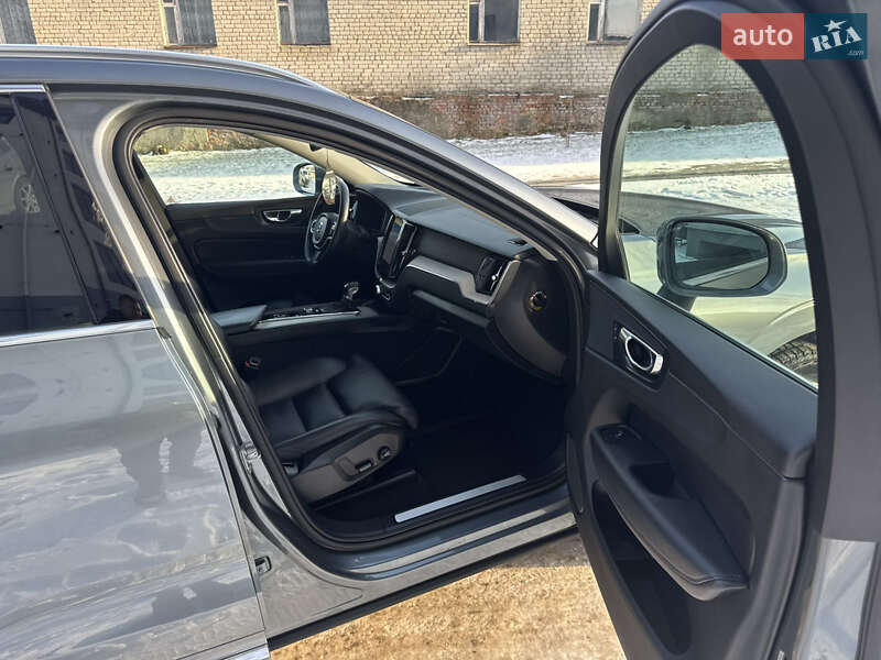 Внедорожник / Кроссовер Volvo XC60 2018 в Дубно фото 29 Внедорожник / Кроссовер Volvo XC60 2018 в Дубно
