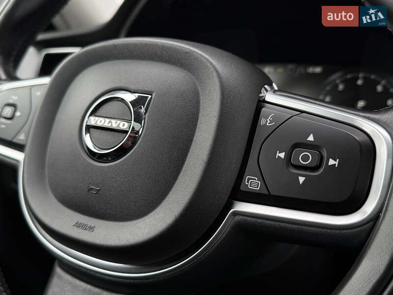 Внедорожник / Кроссовер Volvo XC60 2019 в Дрогобыче