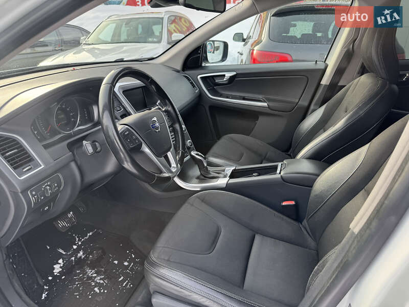 Внедорожник / Кроссовер Volvo XC60 2015 в Львове фото 15 Внедорожник / Кроссовер Volvo XC60 2015 в Львове