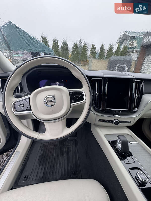 Внедорожник / Кроссовер Volvo XC60 2023 в Хмельницком