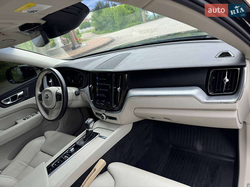 Внедорожник / Кроссовер Volvo XC60 2018 в Ивано-Франковске