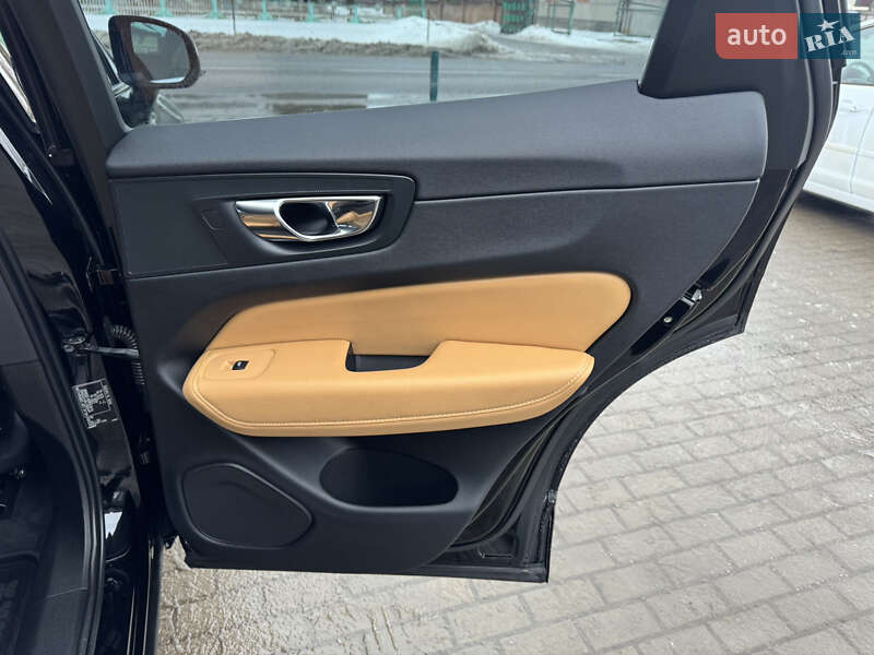 Внедорожник / Кроссовер Volvo XC60 2018 в Лопатине фото 50 Внедорожник / Кроссовер Volvo XC60 2018 в Лопатине