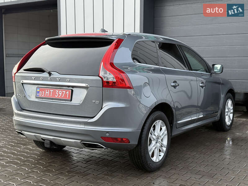 Внедорожник / Кроссовер Volvo XC60 2015 в Владимире