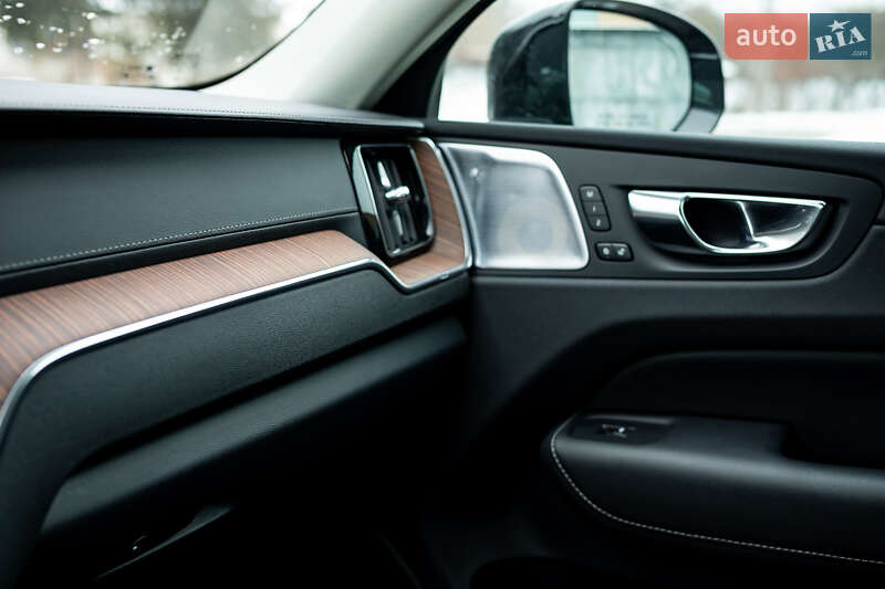 Внедорожник / Кроссовер Volvo XC60 2018 в Киеве фото 28 Внедорожник / Кроссовер Volvo XC60 2018 в Киеве